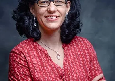 Foto da Profa. Dra. Danielle Biscaro Pedrolli